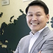 네이처리퍼블릭 정운호대표,100억대 도박 구속