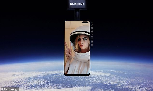 20250500-7618981-The_idea_was_to_promote_the_new_model_Samsung_Galaxy_S10_5G_as_a-m-5_1572198933567
